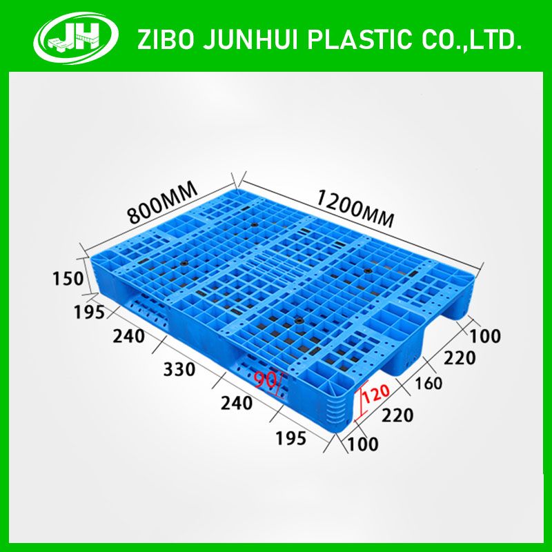 Six Runner Plastic Pallet